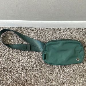 Lululemon belt bag in green